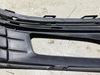 Накладка противотуманной фары левая, ориг. номер 6RU853665F, Volkswagen Polo 5 2009-2014