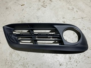 Накладка противотуманной фары правая, ориг. номер 51117331730, BMW 5 F10 2009-2013
