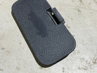 Заглушка обшивки багажника Geely Coolray SX11 2019-2024, левый руль, 6600058375