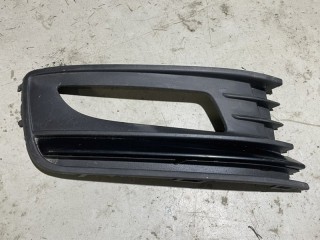 Накладка противотуманной фары правая, ориг. номер 6RU853666F, Volkswagen Polo 5 2009-2014