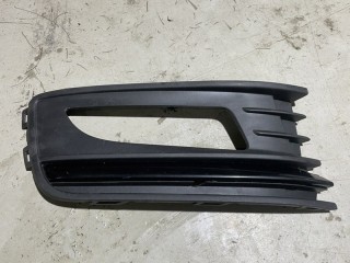 Накладка противотуманной фары правая Volkswagen Polo 5 2009-2014, 6RU853666F