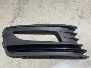 Накладка противотуманной фары правая, ориг. номер 6RU853666F, Volkswagen Polo 5 2009-2014