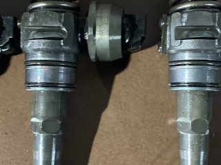 форсунка, ориг. номер BXE, BKC, BXF, BLS, 038130073AG, BRR, BRS, BDJ, BJB, BST, AXB, AXC, BHC, Volkswagen Transporter T5 2002-2009