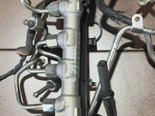 топливная рампа, ориг. номер CFF, CLL, CDC, CDB, CSH, 03L906051, 057130764AB, CYK, CRF, DBG, Volkswagen Caddy 3 2004-2010