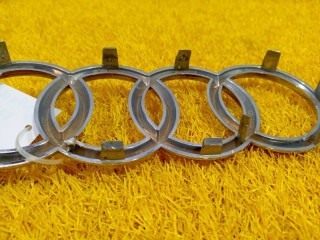 Эмблема, ориг. номер 8J0853605B2ZZ, Audi A4 B9 2015-2020