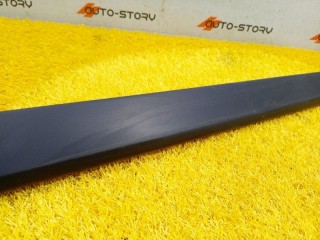 Молдинг передней левой двери, ориг. номер 8450031025, Lada Vesta 2015-2026