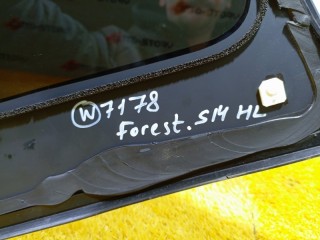 Стекло кузовное глухое левое, ориг. номер 65209SJ070, Subaru Forester S14
