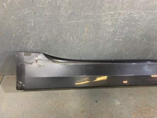 Накладка на порог (наружная), ориг. номер 51777475604, BMW 5-Series G30 2016-2020