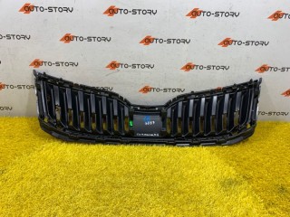 Решетка радиатора, ориг. номер 5E0853653C, Skoda Octavia A7 2013-2017
