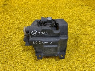 Фара противотуманная левая, ориг. номер 8122060100, Toyota Land Cruiser 200