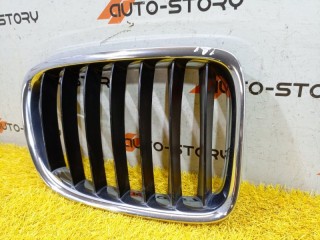 Решетка радиатора правая, ориг. номер 51112993308, BMW X1 E84 2009-2012