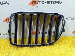 Решетка радиатора правая, ориг. номер 51112993308, BMW X1 E84 2009-2012