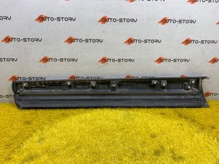 Накладка двери передней правой, ориг. номер 111, Honda e:NS1 2022-2026