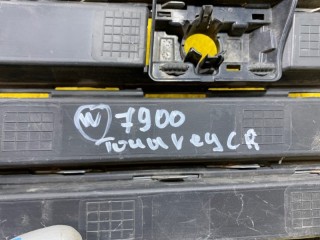 Решетка в бампер левая, ориг. номер 760853661CRYP, Volkswagen Touareg CR 2018-2023