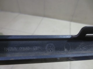 Молдинг переднего бампера центральный, ориг. номер 6RF853101A, Volkswagen Polo SED
