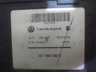 Моторчик стеклоподъемника, ориг. номер 95562470202, Volkswagen Touareg GP