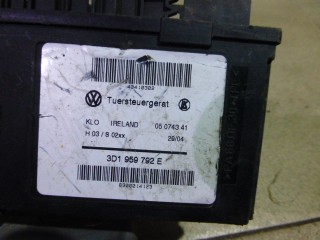 Моторчик стеклоподъемника, ориг. номер 95562470202, Volkswagen Touareg GP
