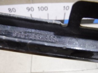 Молдинг заднего бампера центральный, ориг. номер 6RF853835, Volkswagen Polo SED