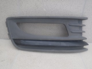 Решетка в бампер правая, ориг. номер 6RU853666F9B9, Volkswagen Polo SED