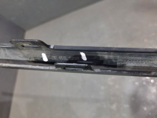 Молдинг переднего бампера центральный, ориг. номер 6RF853101A, Volkswagen Polo Sed