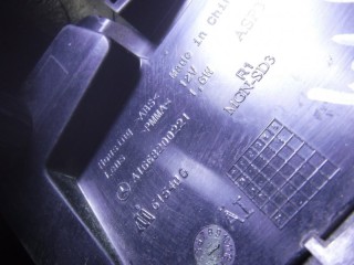 Крышка корпуса зеркала правого, ориг. номер A16681001019792, Mercedes-Benz GL-Class W164