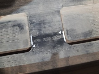 Накладка двери передней правой, ориг. номер 7P6854940H, Volkswagen Touareg NF