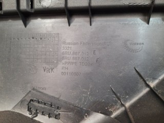 Обшивка двери передней правой, ориг. номер 6RU867012E, Volkswagen Polo Sed
