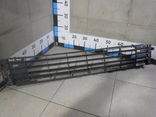 Решетка в бампер центральная, ориг. номер 6RU853677C9B9, Volkswagen Polo Sed