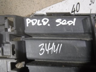 Решетка в бампер центральная, ориг. номер 6RU853677C9B9, Volkswagen Polo Sed