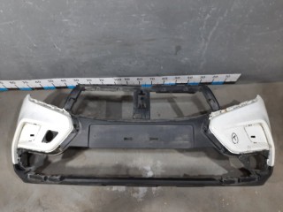 Бампер передний, ориг. номер 8450021001, Lada X-Ray Cross