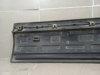 Накладка двери задней правой, ориг. номер 7P6854950H, Volkswagen Touareg NF