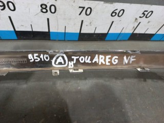 Молдинг заднего бампера центральный, ориг. номер 7P6853835, Volkswagen Touareg NF