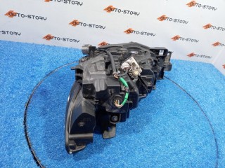 Фара правая, ориг. номер GSJ451031A, Mazda Mazda6 GL