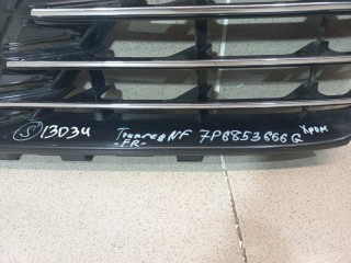 Решетка в бампер правая, ориг. номер 7P6853666G, Volkswagen Touareg NF