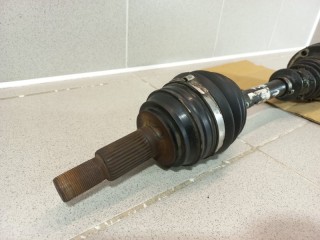 Полуось передняя, ориг. номер 7P0407271C, Volkswagen Touareg NF