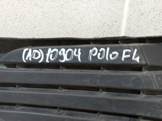 Решетка в бампер левая, ориг. номер 6RU853665C, Volkswagen Polo SED
