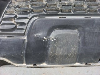 Решетка в бампер центральная, ориг. номер 622542036R, Renault Duster