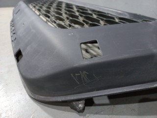 Решетка в бампер центральная, ориг. номер 622542036R, Renault Duster