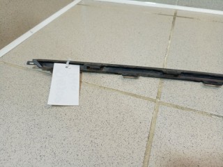 Молдинг заднего бампера центральный, ориг. номер 6RF853835, Volkswagen Polo SED