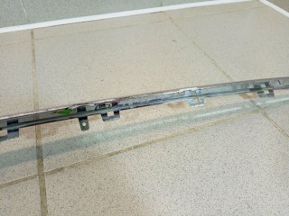 Молдинг заднего бампера центральный, ориг. номер 7P6853835, Volkswagen Touareg NF