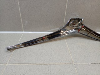 Накладка на решетку радиатора, ориг. номер GSH7507K1, Mazda Mazda6 GL
