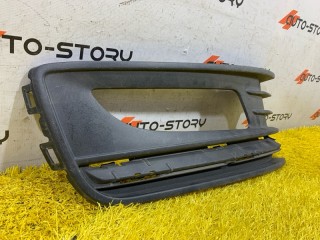 Решетка в бампер правая, ориг. номер 6RU853666F9B9, Volkswagen Polo SED