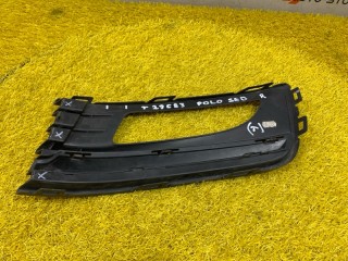 Решетка в бампер правая, ориг. номер 6RU853666F9B9, Volkswagen Polo SED