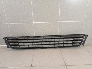 Решетка в бампер центральная, ориг. номер 6RU853677A9B9, Volkswagen Polo SED