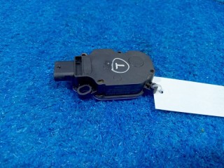 Моторчик привода заслонок, ориг. номер 6466R1001, Smart Fortwo W453