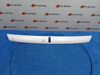 Накладка решетки радиатора Hongqi Hs3, 8401553HT01