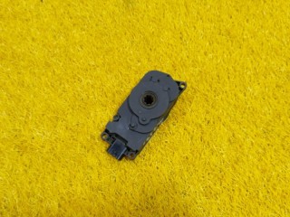 Моторчик заслонки решетки радиатора, ориг. номер 51749854640, BMW 5-Series G30 2016-2020