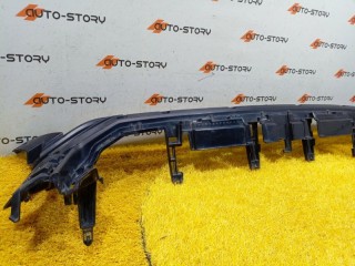 Решетка радиатора центральная, ориг. номер 5311160C70, Toyota Land Cruiser 300