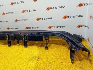 Решетка радиатора центральная, ориг. номер 5311160C70, Toyota Land Cruiser 300