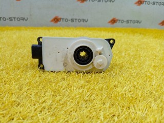 Моторчик заслонки решетки радиатора, ориг. номер 51749854640, BMW 5-Series G30 2016-2020